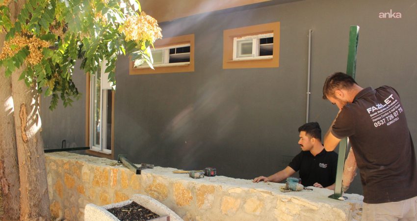 Antalya Büyükşehir Belediyesi, Elmalı ilçesinde bulunan Kızıltemeller Mezarlığı’nda çevre düzenlemesi