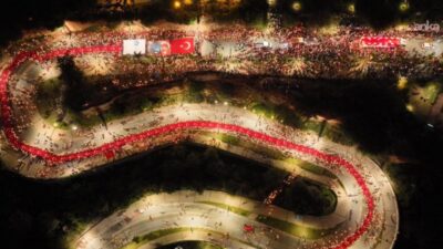 Antalya Büyükşehir Belediyesi, 29 Ekim Cumhuriyet Bayramı’nı fener alayı ve