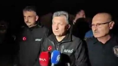 Antalya'nın Kepez ilçesinde meydana gelen hortumda iki konteynerin parçalanması sonucu