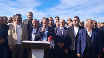 Ardahan ve Artvin sınırındaki Çam Geçidi'nde açıklama yapan sivil toplum