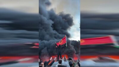 Arnavutluk'un başkenti Tiran'da öğrenci protestoları dördüncü gününe girerken, eğitim sistemindeki sorunlara