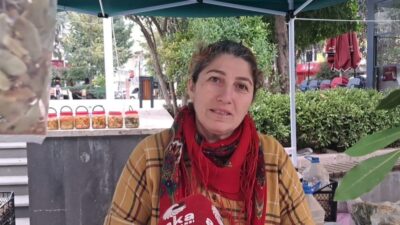 Artvin pazarında esnaf olan Hülya Dokur, kışlık hazırlıkların başladığı bu
