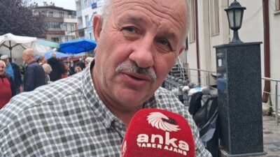 Artvin’de kurulan halk pazarında satış yapamadığını belirten emekli pazar esnafı