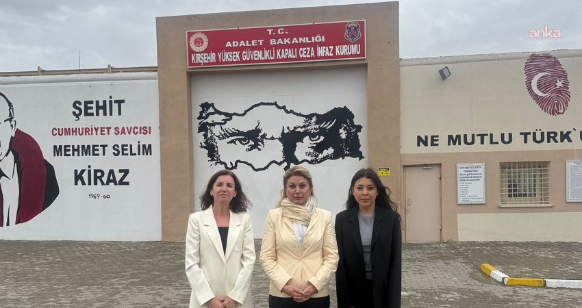YENİ Parti Kadın Kolları Genel Başkanı Asu Kaya ve Antalya