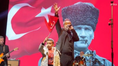 Ayvalık’ta, Cumhuriyet Bayramı coşkusu ile 21. Uluslararası Ayvalık Zeytin Hasat