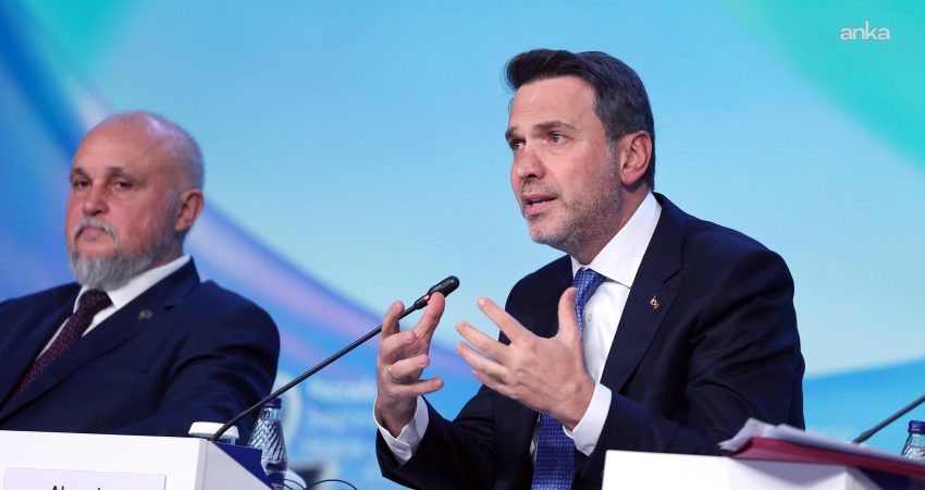 Bakan Bayraktar: Nükleer enerjide 2050 yılına kadar en az 20 GW kapasite hedefliyoruz Enerji ve Tabii Kaynaklar Bakanı Alparslan Bayraktar, Moskova’da Rusya Enerji
