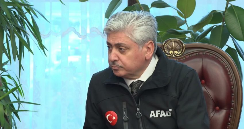 İçişleri Bakanı Mustafa Çiftçi, sel ve taşkınların yaşandığı Sakarya’da 865