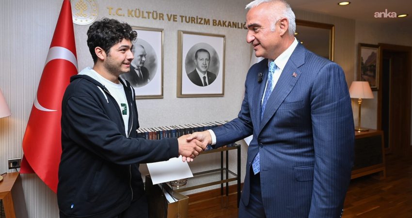 Kültür ve Turizm Bakanı Mehmet Nuri Ersoy, Yükseköğretim Kurumları Sınavı’nda
