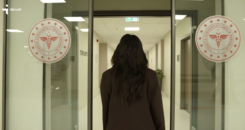 Çalışma ve Sosyal Güvenlik Bakanı Vedat Işıkhan, Ulusal Staj Programı'na