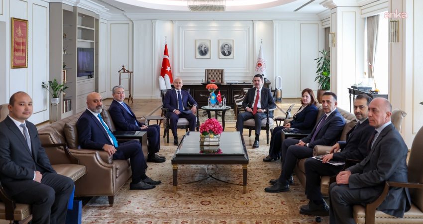 Bakan Kurum, Kazakistan Ekoloji ve Doğal Kaynaklar Bakanı Kuantyrov ile görüştü Çevre, Şehircilik ve İklim Değişikliği Bakanı Murat Kurum, Kazakistan Ekoloji