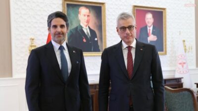 Sağlık Bakanı Kemal Memişoğlu, Katar'ın Ankara Büyükelçisi Faisal Abdulla Al-Henzab'ı