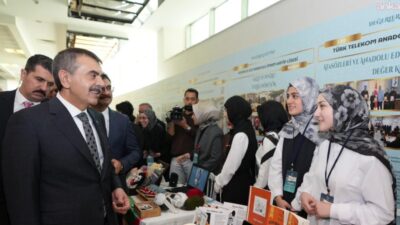 Milli Eğitim Bakanı Yusuf Tekin, "İmam Hatip Okulları Başarılı Örnekler