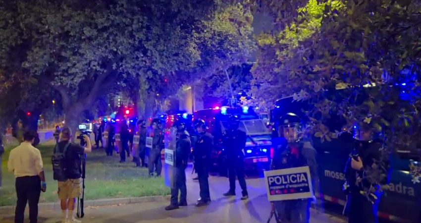 İspanya'da artan kira fiyatları ve konuta erişim sorununa karşı düzenlenen