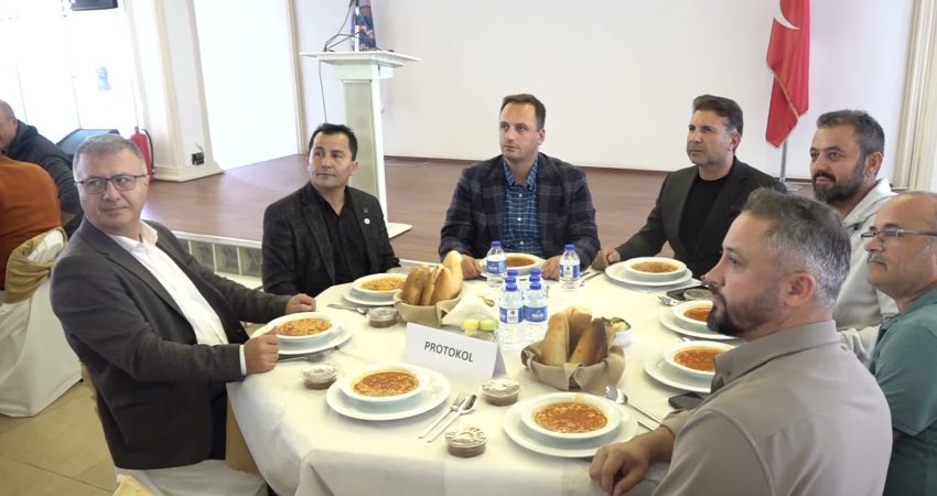 Bornova Belediye Başkanı Ömer Eşki, 3. Sanayi Sitesi’nin gelenekselleşen sofra
