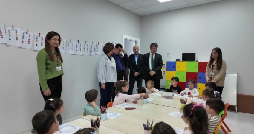Başkan Ünlüce’den Adıyaman Belediyesi’nin eğitim merkezlerine ziyaret Eskişehir Büyükşehir Belediyesi’nin desteğiyle Adıyaman’a kazandırılan Eskişehir Parkı’nın açılışı için