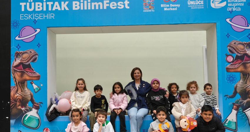 “BilimFest 2026 Eskişehir” tamamlandı: Üç gün boyunca 92 tematik atölye düzenlendi Eskişehir Büyükşehir Belediyesi öncülüğünde düzenlenen "BilimFest 2026 Eskişehir", 105 etkinlik