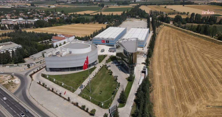 Eskişehir Büyükşehir Belediyesi öncülüğünde düzenlenen "BilimFest 2026 Eskişehir", beklenen sağanak