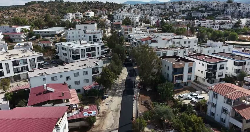 Bodrum Belediyesi, üstyapı hizmetleri kapsamında Mumcular, Gölbaşı ve Gümüşlük’te ihtiyaç