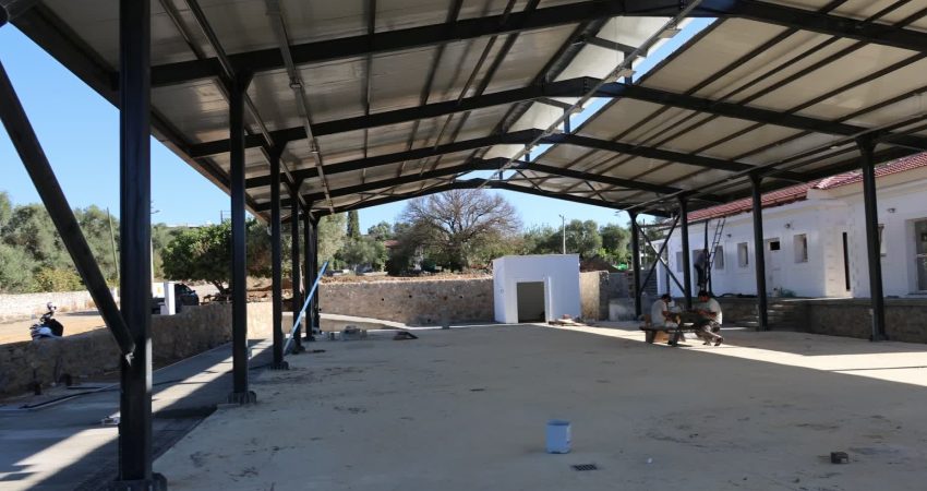 Bodrum Belediyesi’nin Pınarlıbelen Mahallesi’nde yapımını sürdürdüğü Pazar Yeri ve Sosyal
