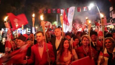 Bodrum Belediyesi tarafından Bodrum Belediye Meydanı ile Turgutreis Atatürk Meydanı’nda
