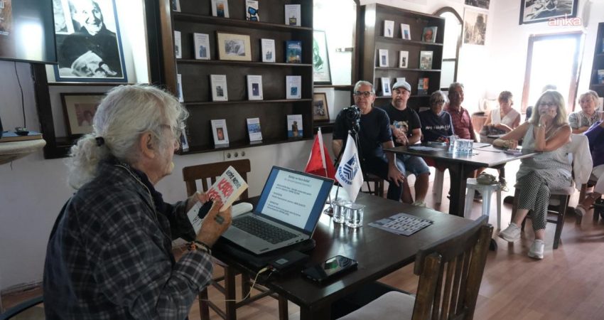 Bodrum Belediyesi tarafından Cevat Şakir Anı Evi’nde düzenlenen "Felsefe Buluşmaları"nın