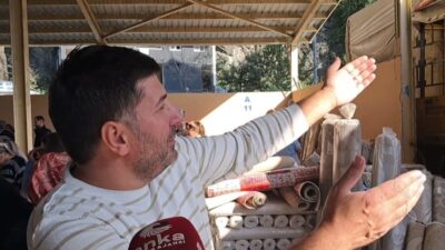 Artvin’in Borçka ilçesinde kurulan İstanbul İndirim Çadırı, vatandaşlardan yoğun ilgi