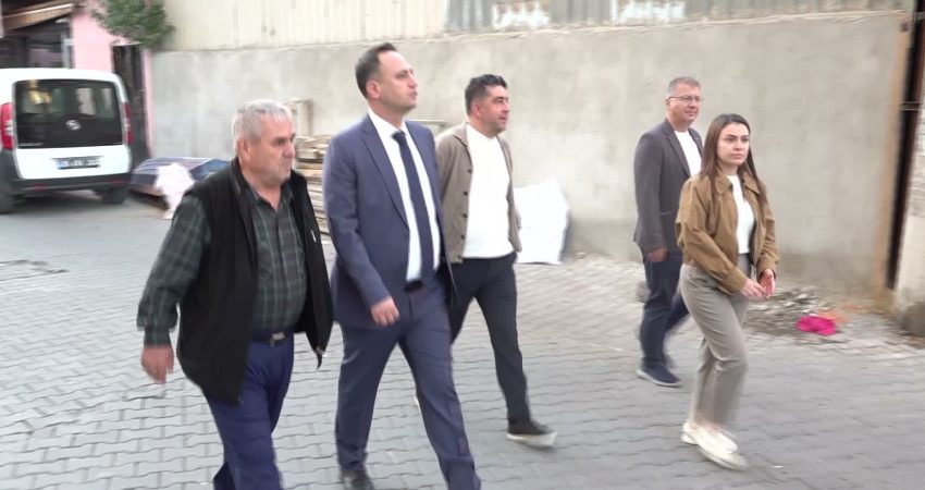 Bornova Belediye Başkanı Ömer Eşki, ilçenin her mahallesine yatırım ve
