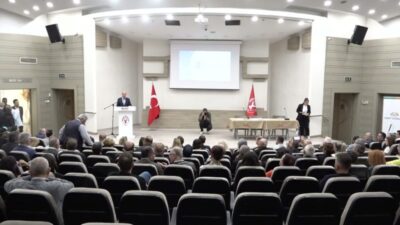 Bornova Kent Konseyi Olağan Genel Kurulu’nda güven tazeleyerek yeniden başkanlığa