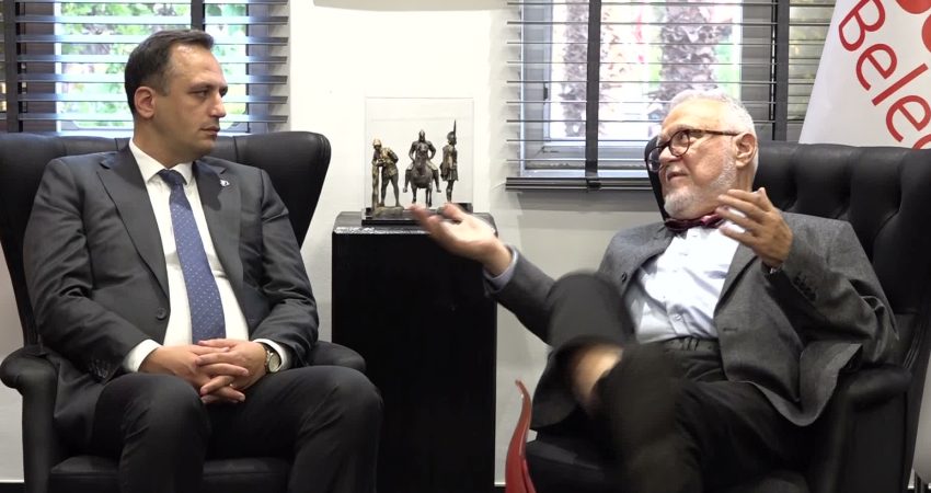 Bornova’da “JEOFEST ’26”, Celal Şengör söyleşisi ile kapılarını açtı Bornova Belediyesi ev sahipliğinde düzenlenen JEOFEST ’26, Prof. Dr. Celal
