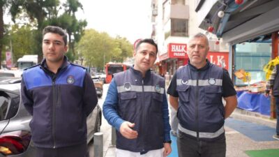 Buca Belediyesi ekiplerinin denetimlerinde, Şirinyer’de faaliyet gösteren bir şarküteride son