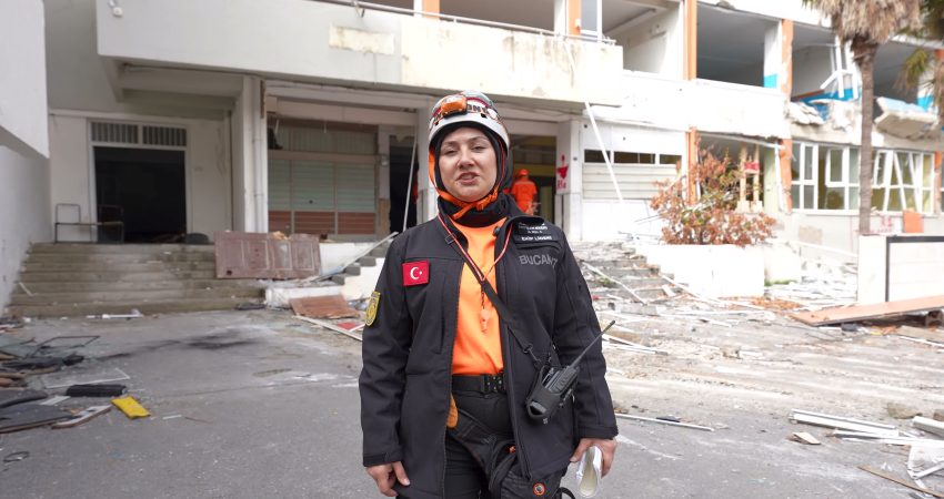 BUCAKUT, AFAD öncülüğünde düzenlenen bölgesel tatbikata katıldı Buca Belediyesi Arama Kurtarma Birimi (BUCAKUT), 30 Ekim İzmir depreminin