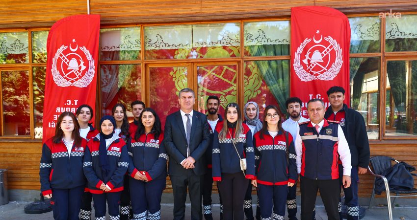 Burdur Belediye Başkanı Ali Orkun Ercengiz, İtfaiye Haftası dolayısıyla itfaiye