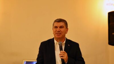 Burdur Belediye Başkanı Ali Orkun Ercengiz, mahalle ve köy muhtarlarıyla
