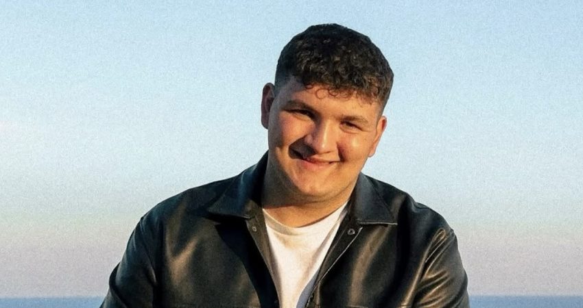 Burdur’un Bucak ilçesinde 6’ncı kattaki terastan düşerek hayatını kaybeden 19