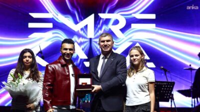 Burdur’da Cumhuriyet Bayramı, kortej yürüyüşü ve Emre Kaya konseriyle kutlandı. Belediye