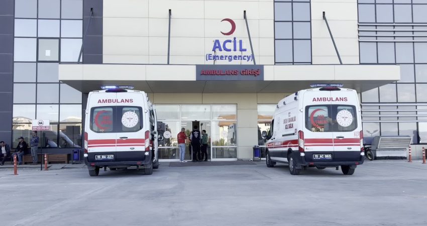 Burdur’da KYK yurdunda zehirlenme şüphesi… Burdur Valiliği: Konu ile ilgili adli ve idari inceleme devam etmektedir. Burdur’da Safahat KYK kız öğrenci yurdunda kalan öğrencilerin bulantı, kusma