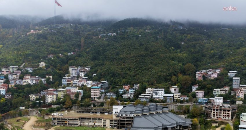 Bursa Büyükşehir Belediye Başkan Vekili Şahin Biba, "Çekirge Teras" projesinde