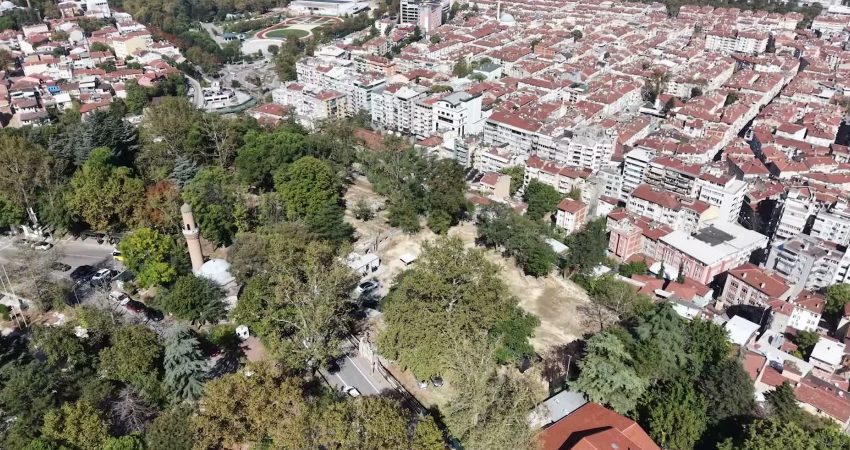Bursa Büyükşehir Belediyesi’nden Tophane’de tarihi miras için yeni adım Bursa Büyükşehir Belediyesi Başkan Vekili Şahin Biba, Tophane'deki Bizans galerilerinde