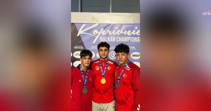 Bursa Büyükşehir Belediyespor Kulübü sporcuları Rüstem Öztürk, Taha Öztürk ve Hamza Yakup, Hırvatistan'da