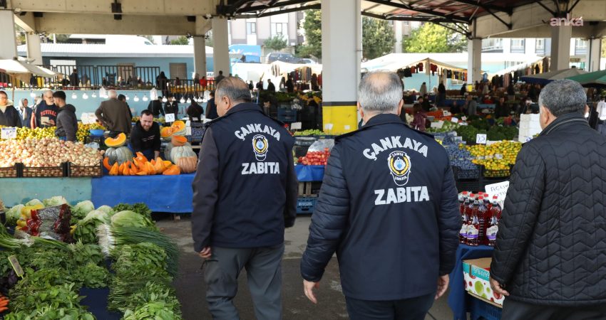 Çankaya Belediyesi ekipleri, vatandaşların güvenli ve rahat alışveriş yapabilmesi amacıyla