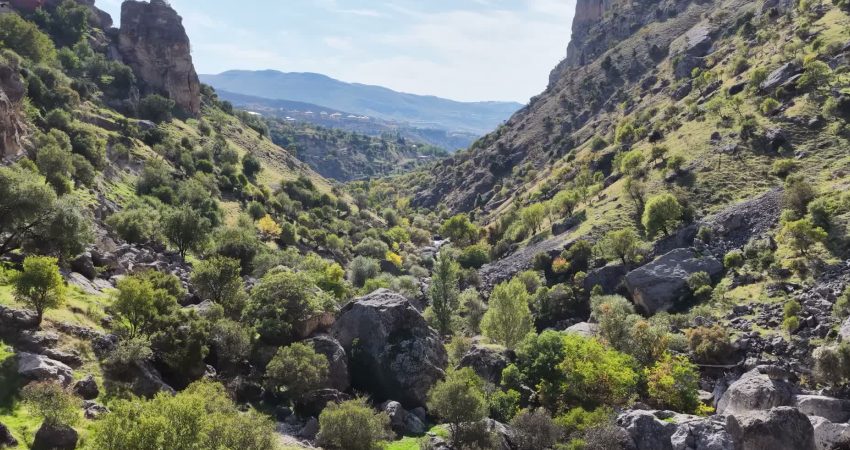 Tunceli’nin Çemişgezek ilçesinde, tarihi Yusuf Ziya Paşa (Tağar) Köprüsü’nün hemen