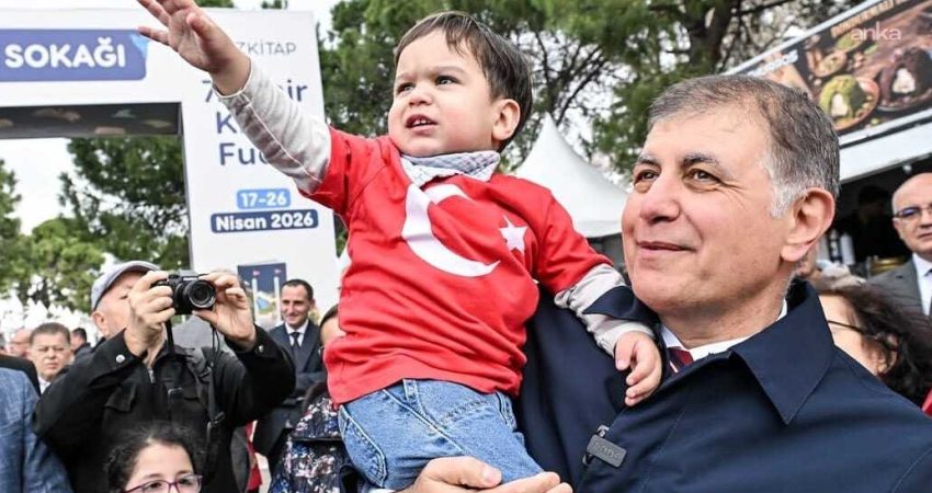 İzmir Büyükşehir Belediye Başkanı Cemil Tugay, 29 Ekim Cumhuriyet Bayramı