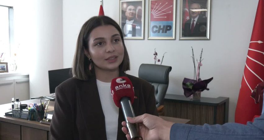 CHP Gençlik Kolları Genel Başkanı Berfin Karan, Cumhuriyet Haftası dolayısıyla