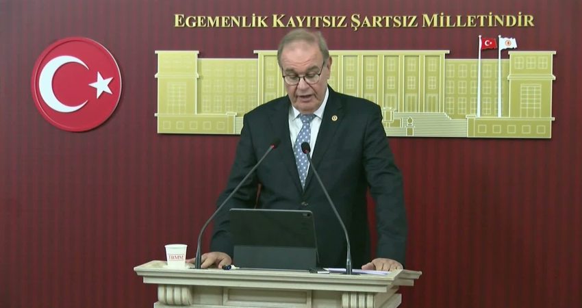 CHP Grup Başkanı Faik Öztrak, "Defalarca, 'fon vurguncularının tam listesini açıklayın'