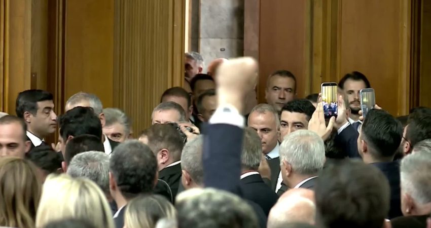 CHP Genel Başkanı Kemal Kılıçdaroğlu, "Ne olursa olsun hiçbir gazeteci