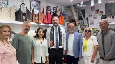 CHP İzmir İl Başkanı Utku Gümrükçü, Karabağlar ve Karşıyaka’da esnafı