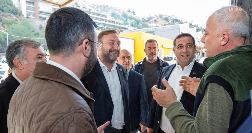 CHP İzmir İl Başkanlığı’nın saha çalışmaları kapsamında Narlıdere Küçük Esnaf