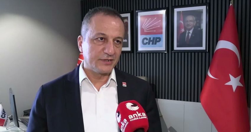 CHP Mersin İl Başkanı Koral Ömür, Mersin Büyükşehir Belediye Başkanı
