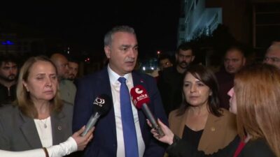 CHP Sözcüsü Müslim Sarı, Mersin’de belediye başkanlarına ilişkin adli sürecin