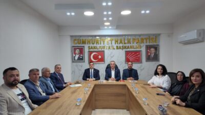 CHP Sözcüsü Müslim Sarı, Şanlıurfa İl Başkanlığında il yöneticileri, ilçe başkanları, kadın